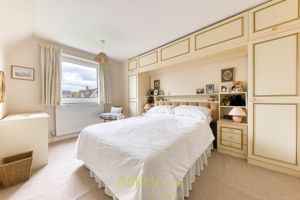 bed- click for photo gallery